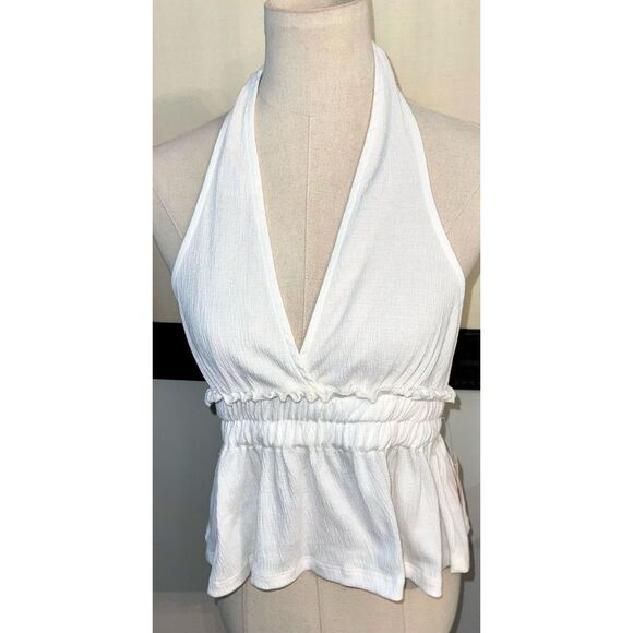 Almost Famous White Top NWT- Size Medium - Picture 7 of 9